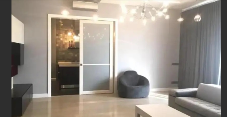 Жить в сердце Киева. Сколько стоят квартиры на Крещатике: цены и фото